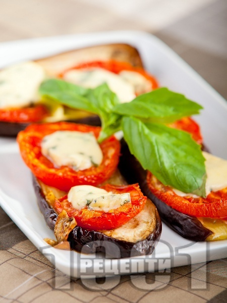 Патладжаново предястие с домати и синьо сирене - снимка на рецептата